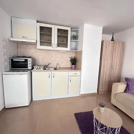 House Velevi Διαμέρισμα *