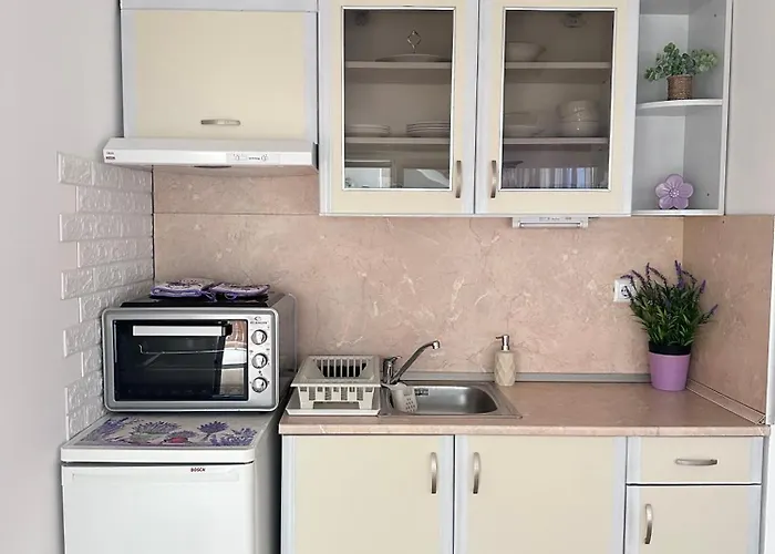 Apartment House Velevi